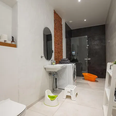 Spacious And Modern Centre Deluxe Entire Flat For Business And Apartment Pärnu