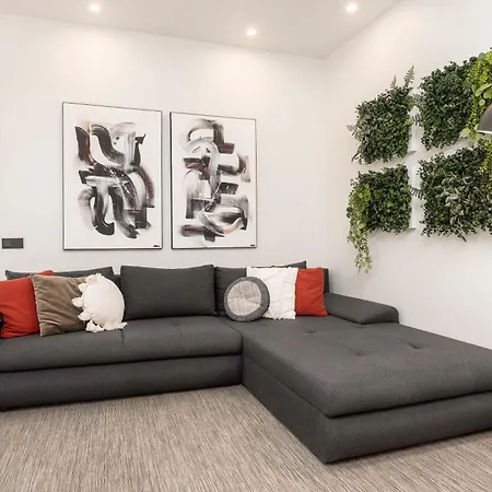 Spacious And Modern Centre Deluxe Entire Flat For Business And Pärnu