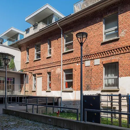 Apartment Spacious And Modern Centre Deluxe Entire Flat For Business And Pärnu